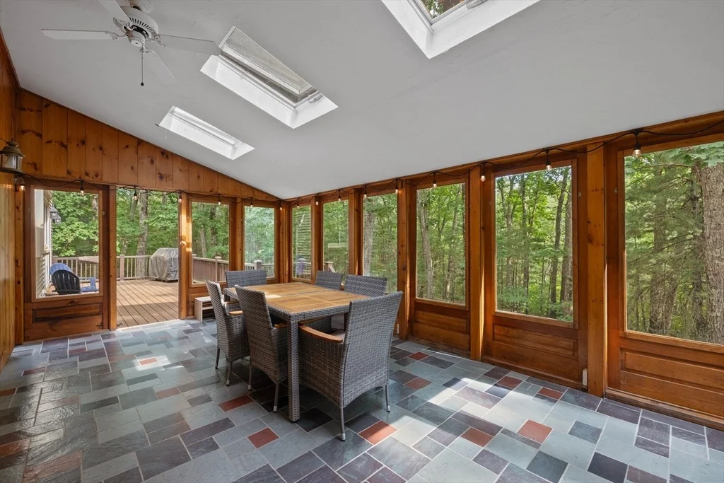 Photo of 10 Fieldstone Way
