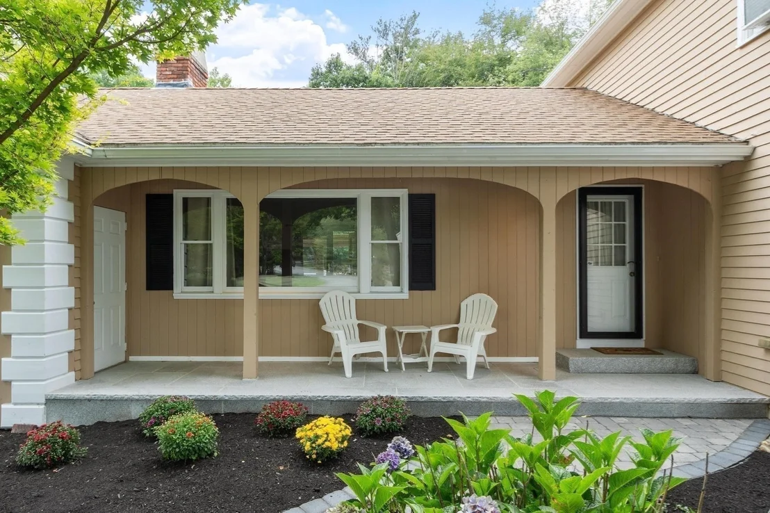 Photo of 56 Monteiro Way