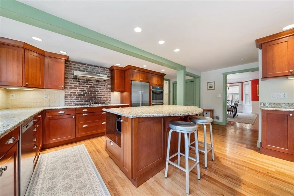 Photo of 74 Chestnut St