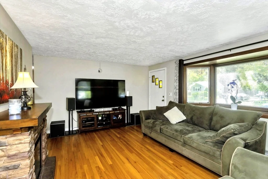 Photo of 23 Beyer Dr