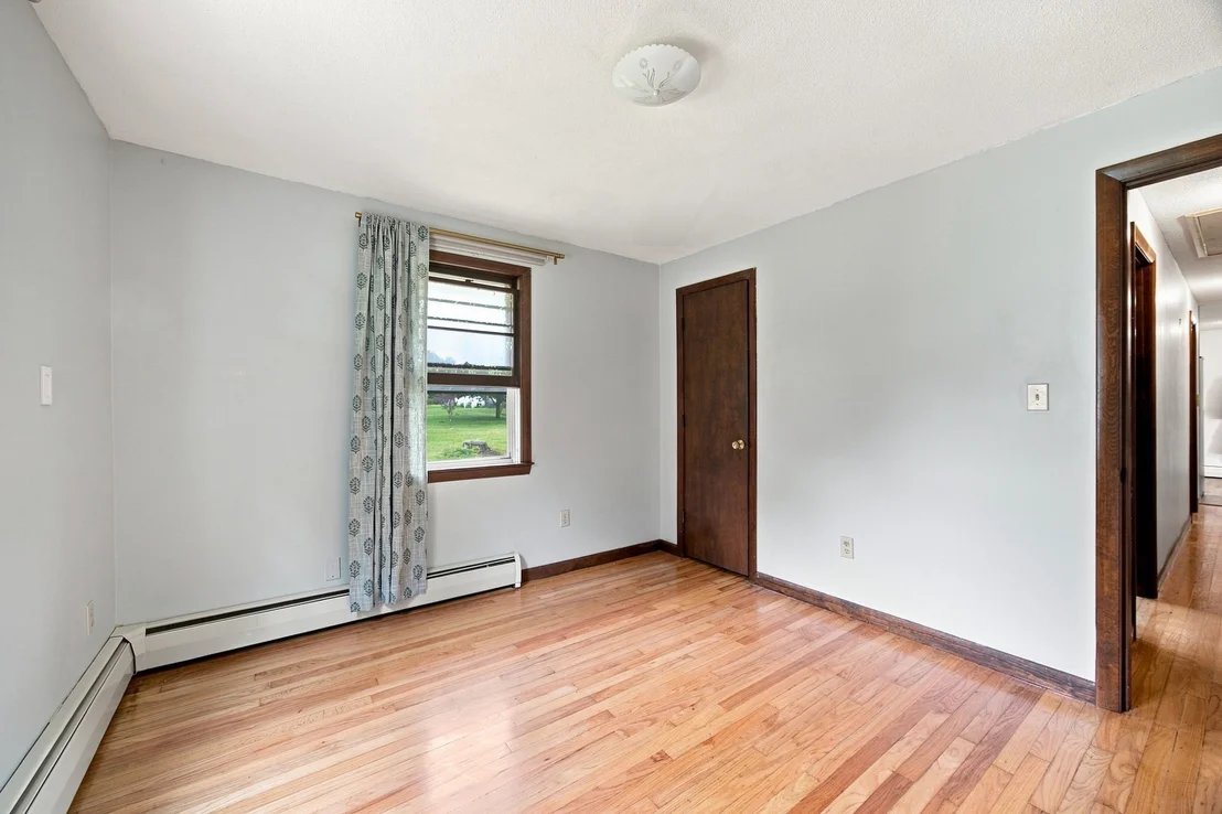 Photo of 460 Shaker Rd