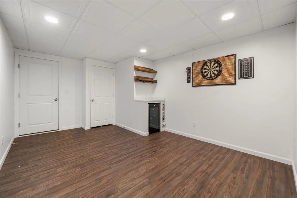 Photo of 24 Lynn Dr