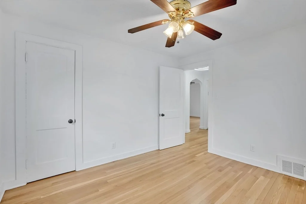 Photo of 155 Powell Ave