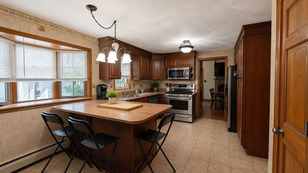 Photo of 19 Hideaway Ln