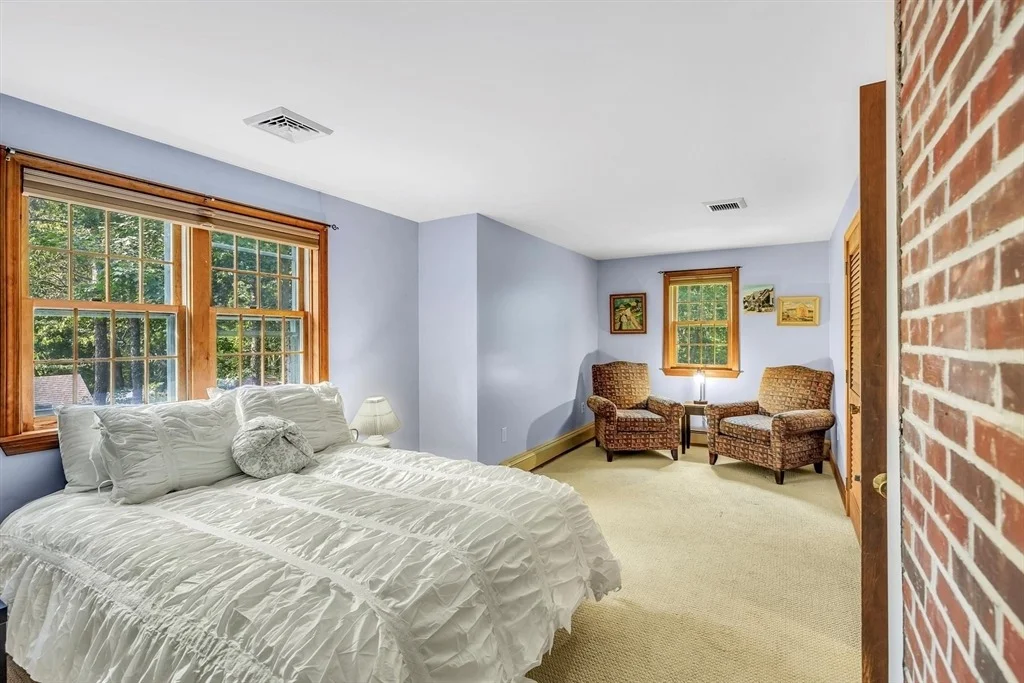 Photo of 159 Old Chatham Rd
