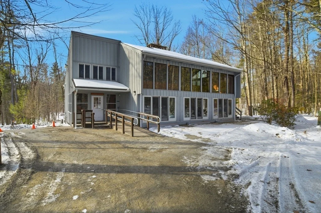 Photo of 200 Fox Den Rd