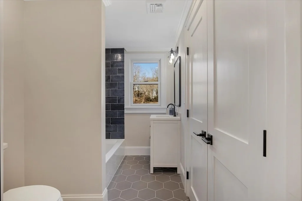 Photo of 12 Dorcas Dr