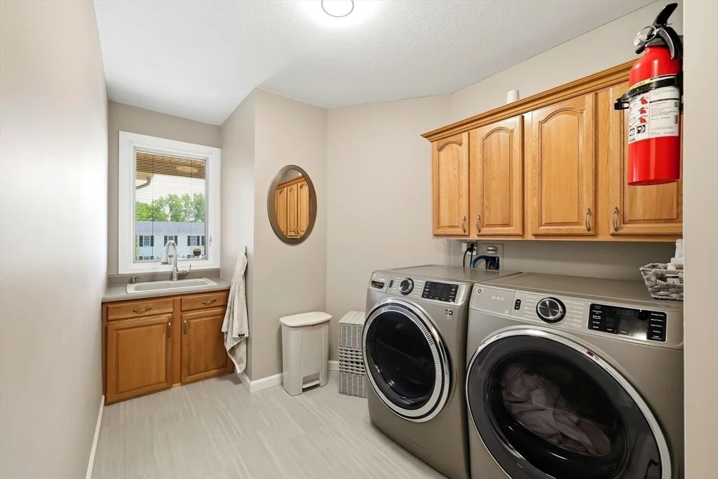 Photo of 57 Valley View Dr