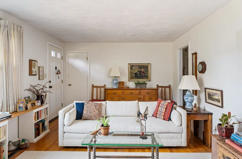 Photo of 13 Harlow Dr