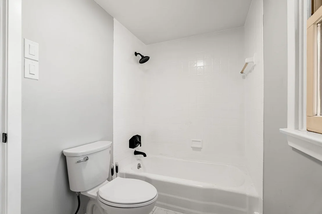 Photo of 83 Thurlow St