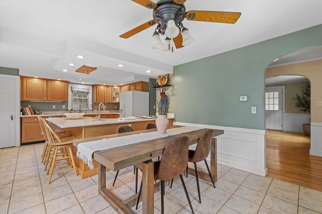 Photo of 30 Saint Elmo Rd