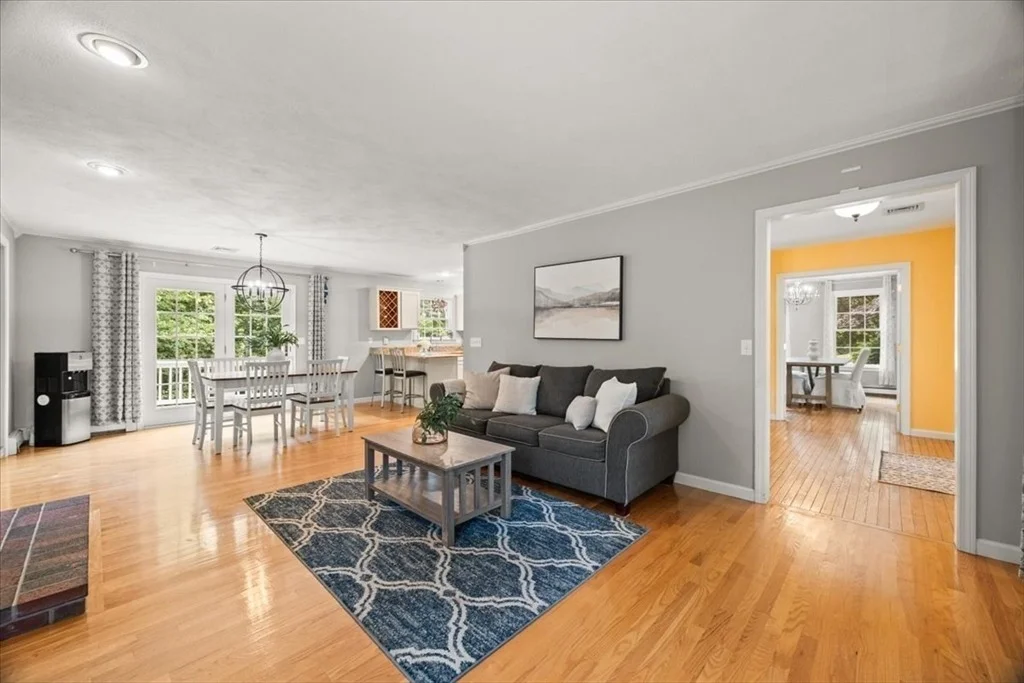 Photo of 130 Deer Hollow Trail