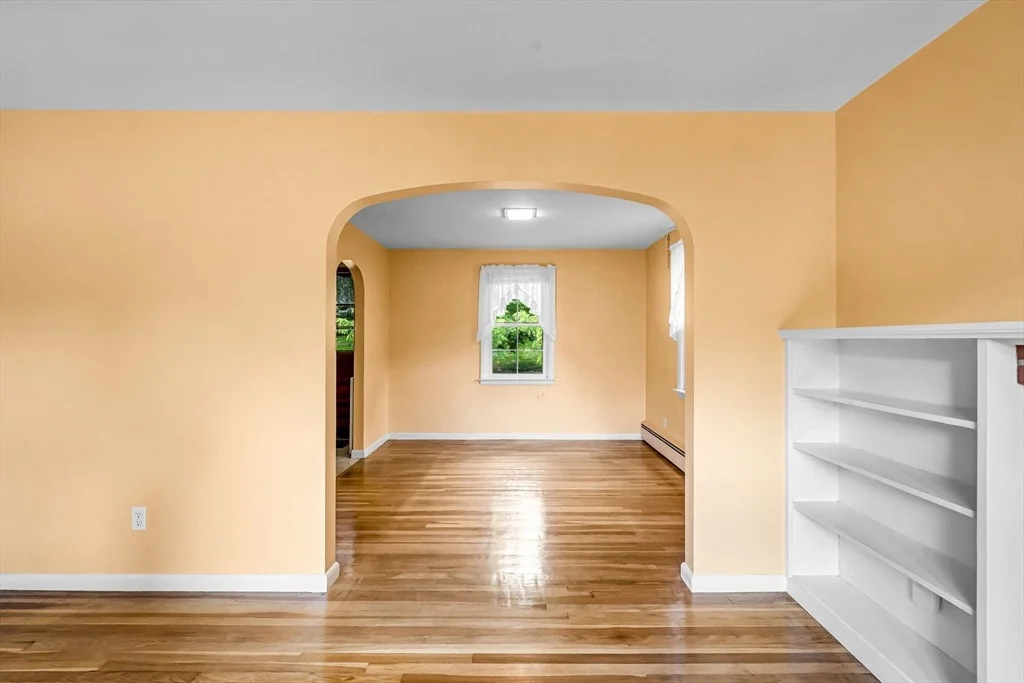 Photo of 116 Longmeadow Ave