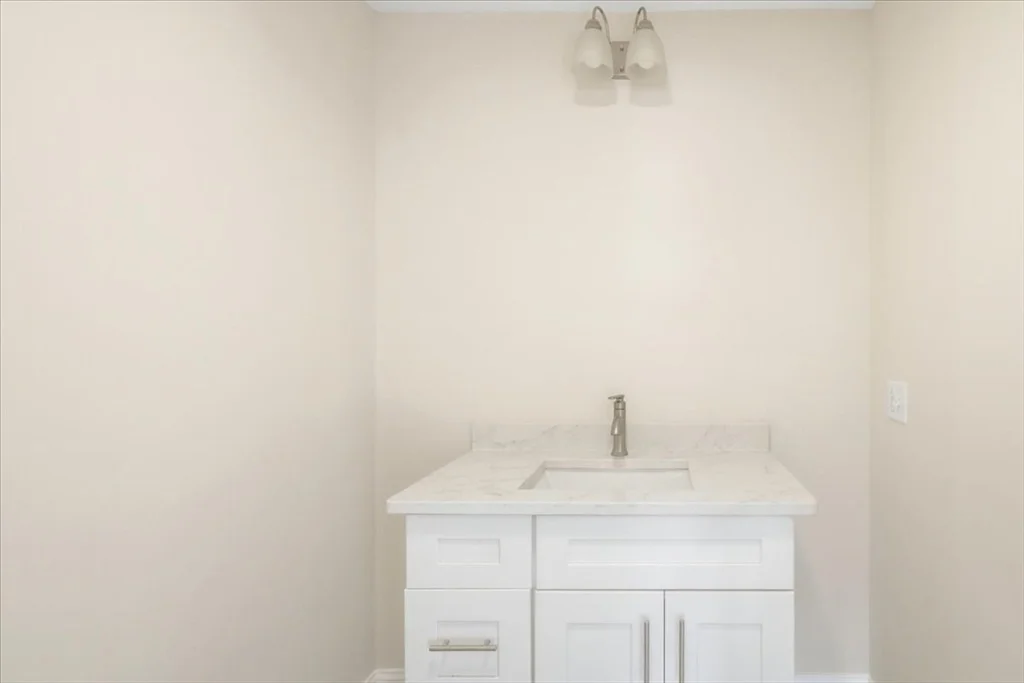 Photo of 9 Jasmine Way