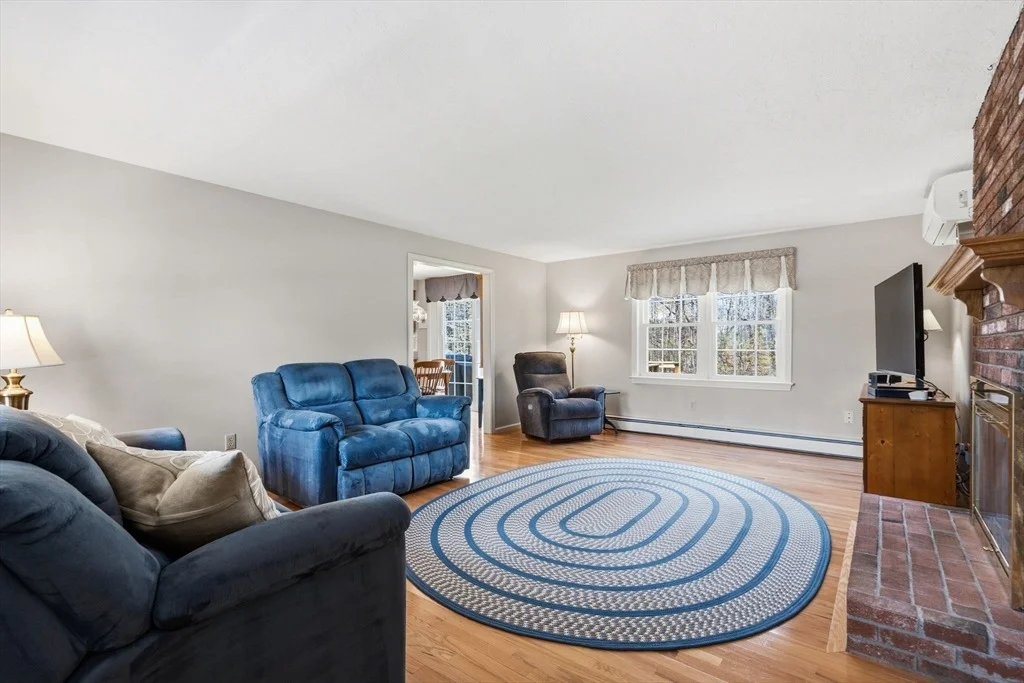 Photo of 32 Dolly Dr