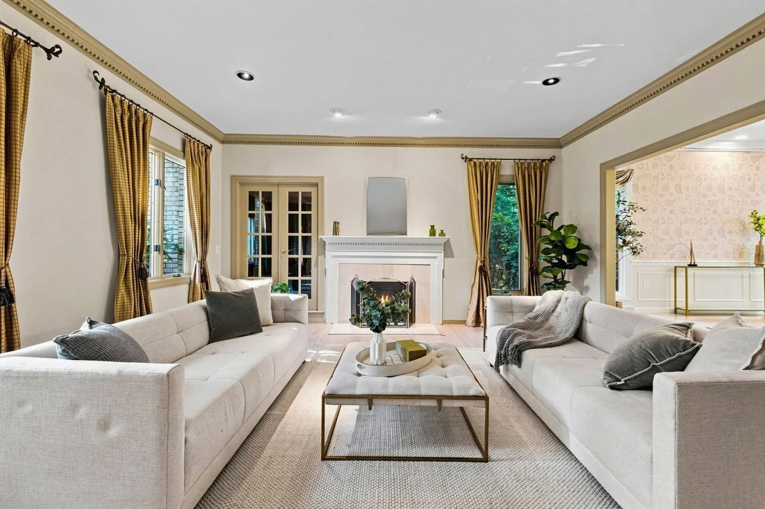 Photo of 4 Webster Cir