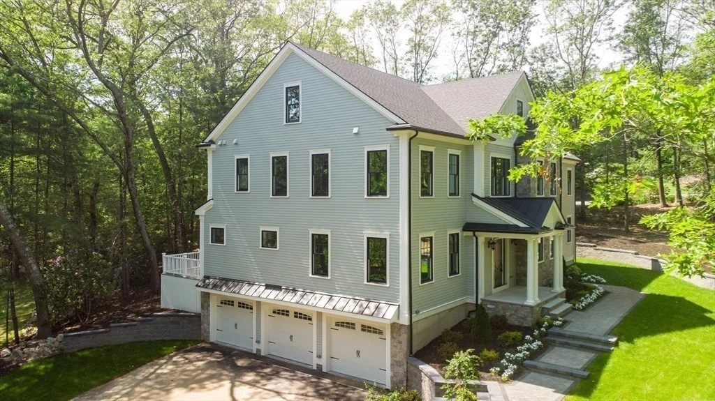 Photo of 18 Heritage Dr