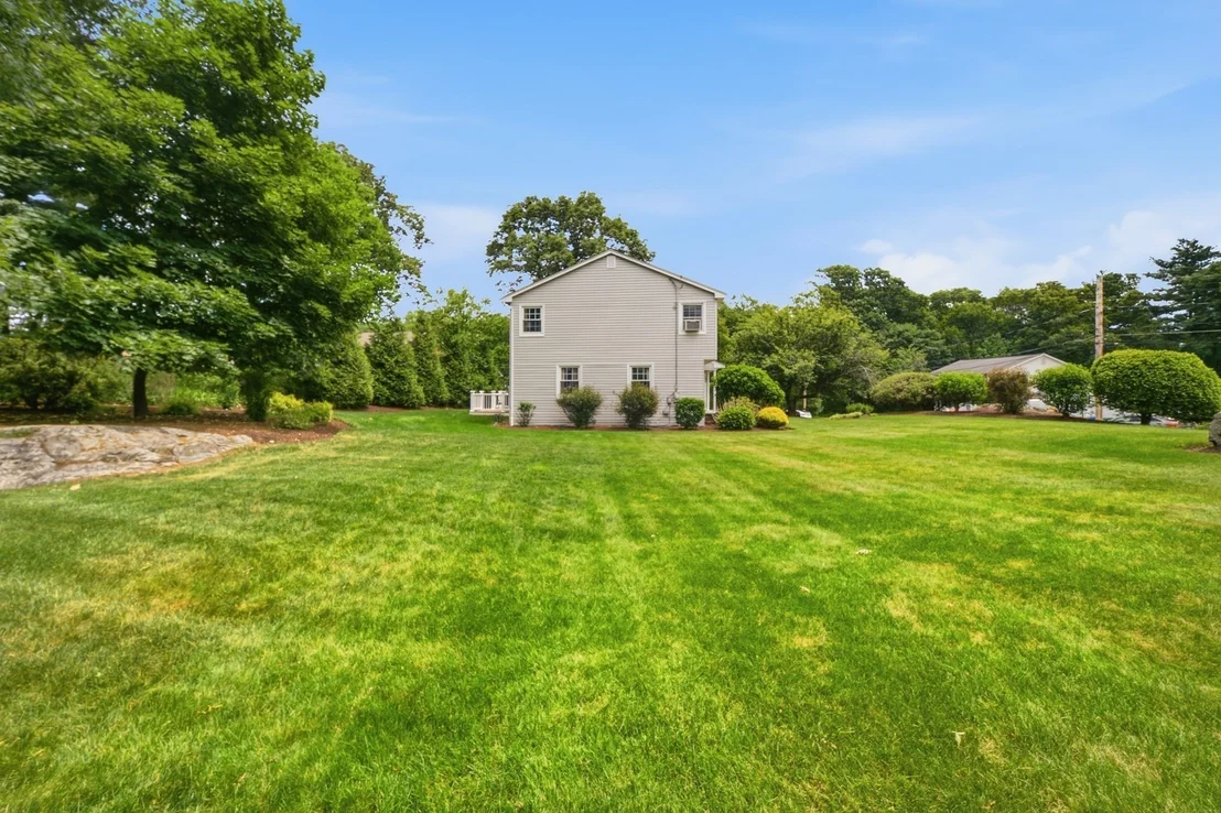 Photo of 9 Sparhawk Dr.