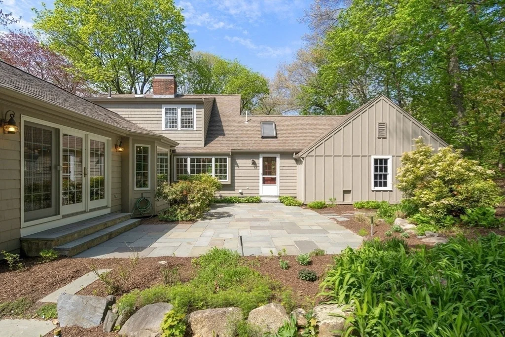 Photo of 25 Moore Rd