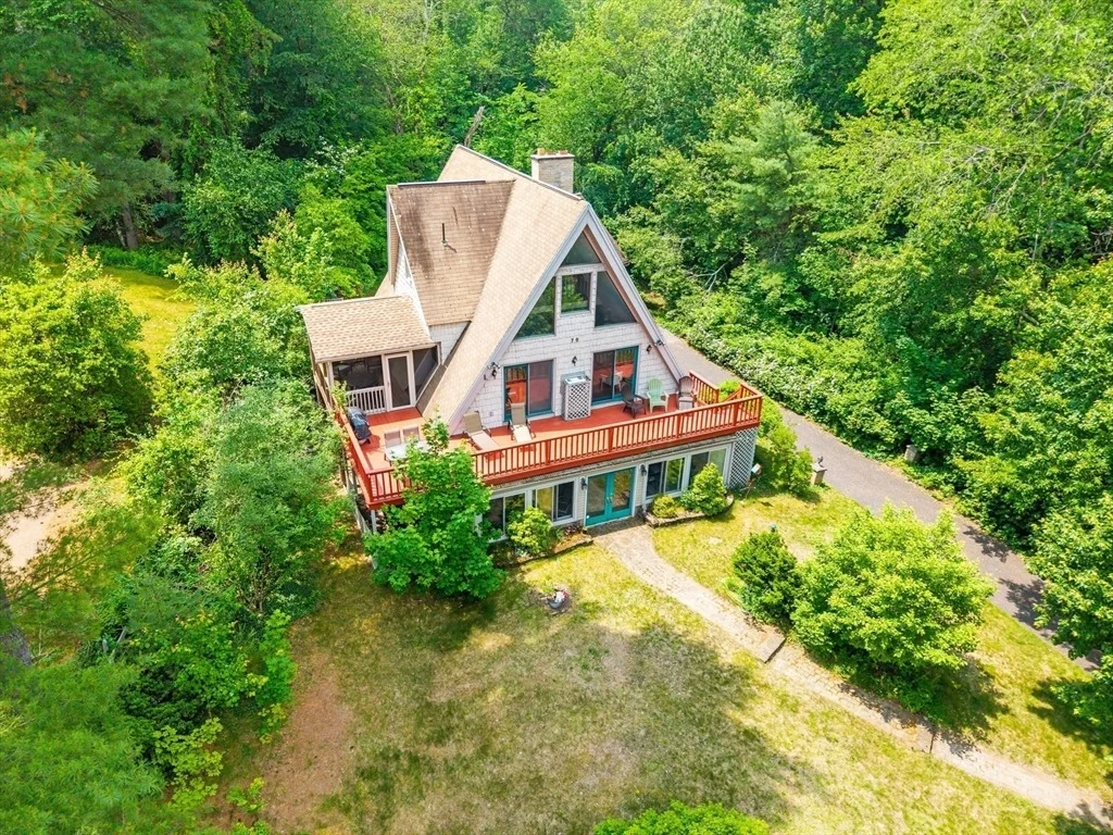 Photo of 76 Beaver Rd