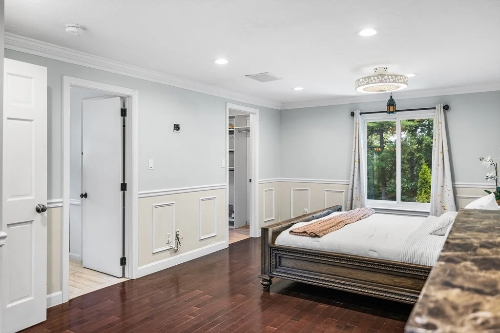 Photo of 7 Sherborne Cir
