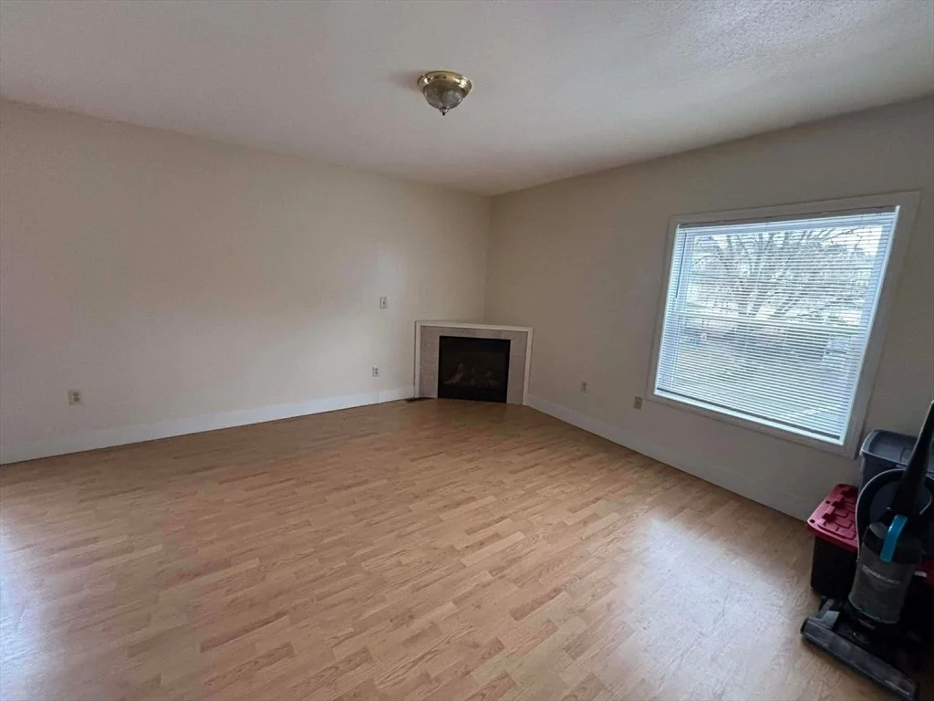 Photo of Unit 9 at 48 North St