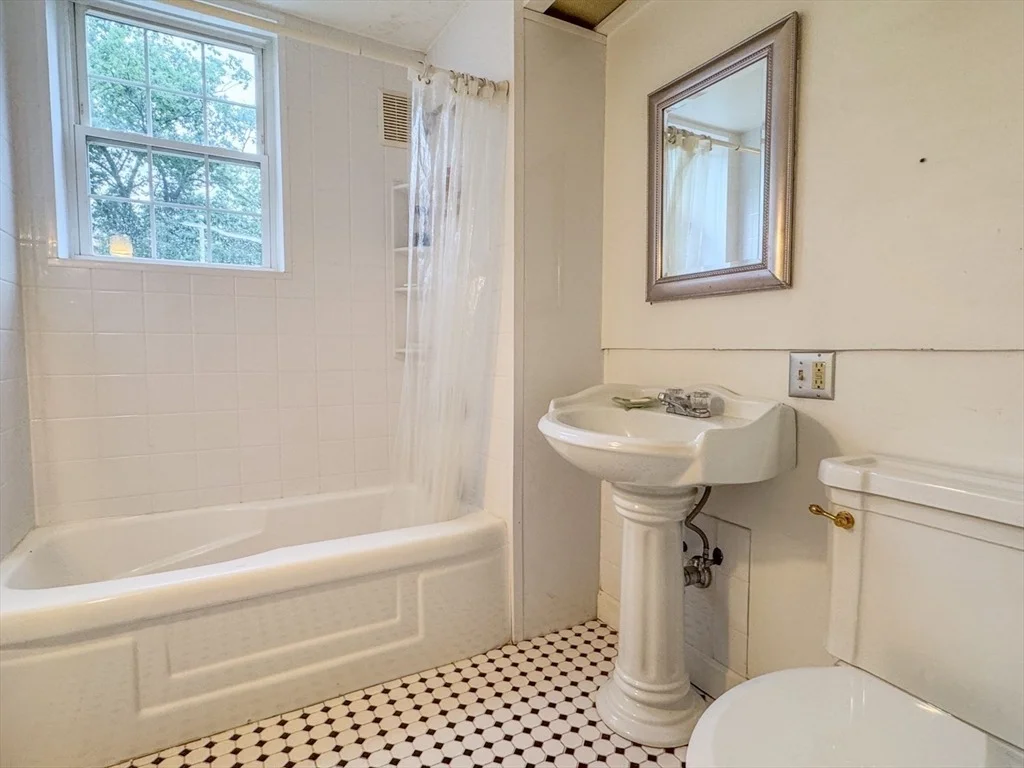 Photo of 237 Birnam Road