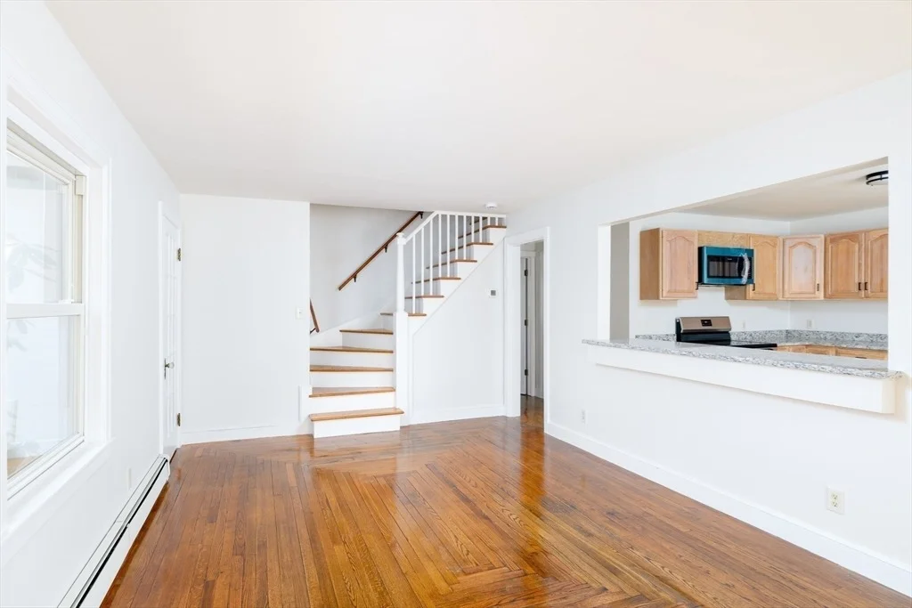 Photo of 40 Warren Rd
