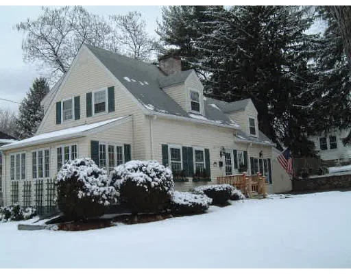 Photo of 32 Simonds