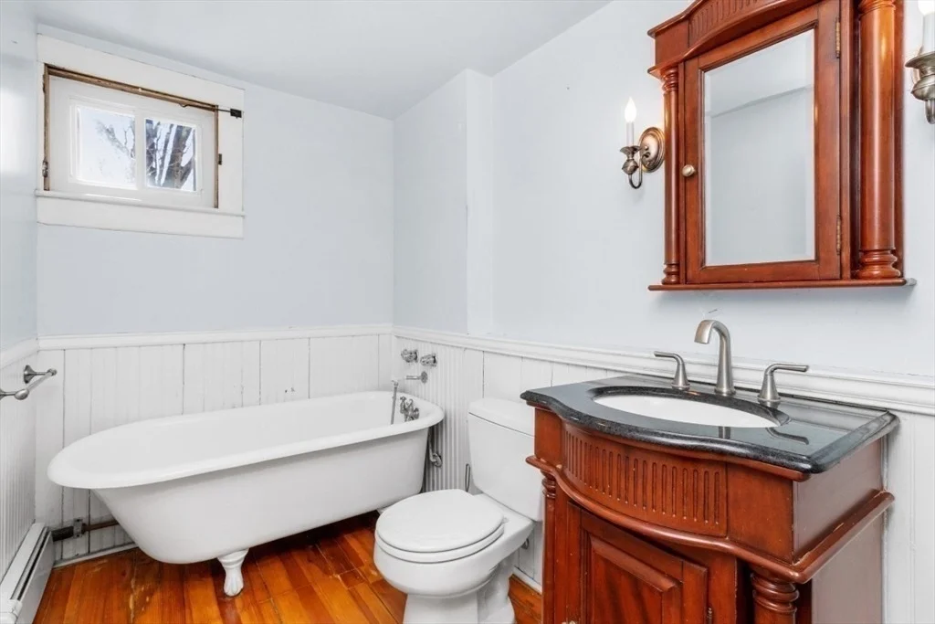 Photo of 1 Sassamon St