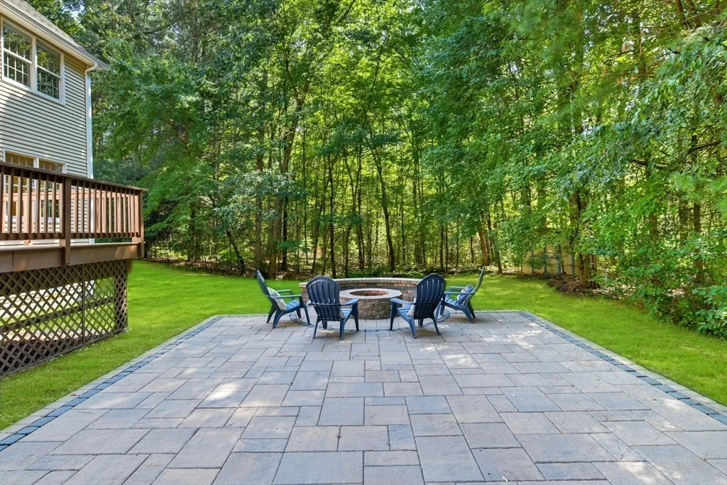 Photo of 19 Bellows Rd