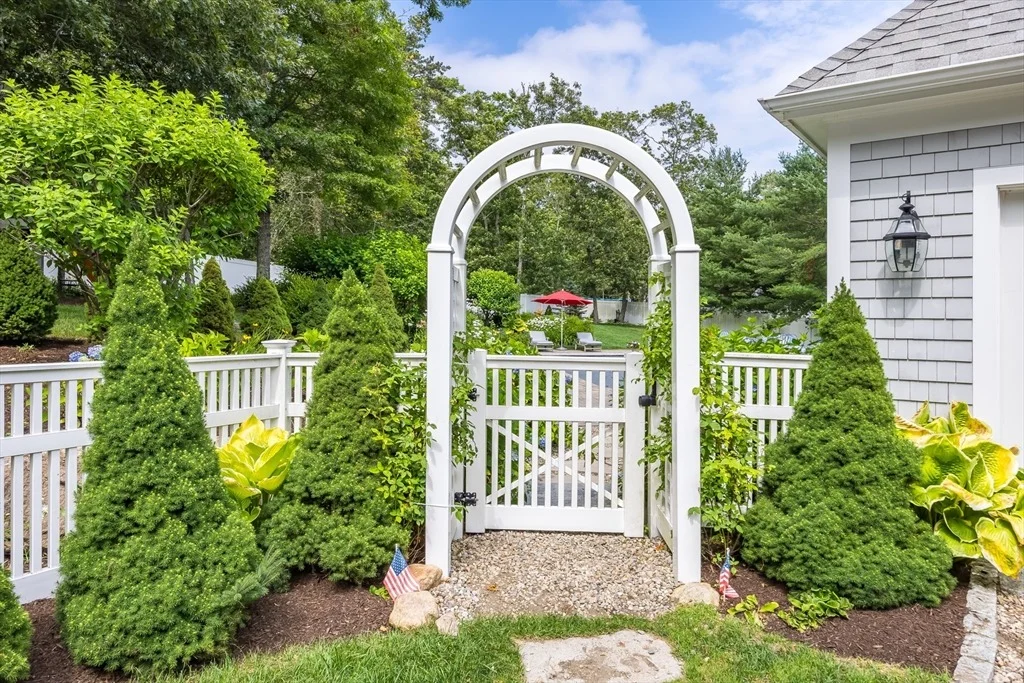 Photo of 41 Lakeview Drive