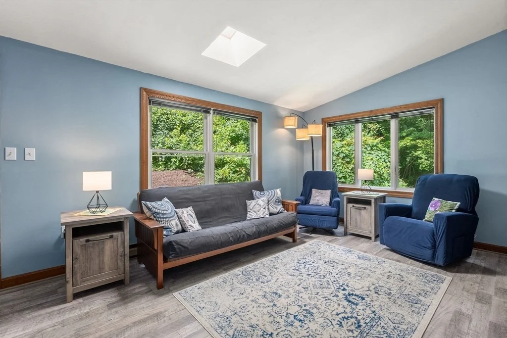 Photo of 75 Laurel Rd
