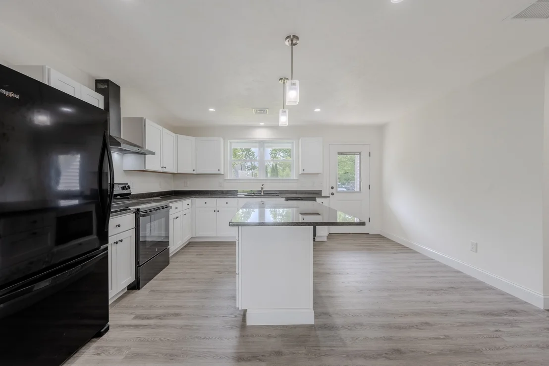 Photo of 109 Navy Yard Rd