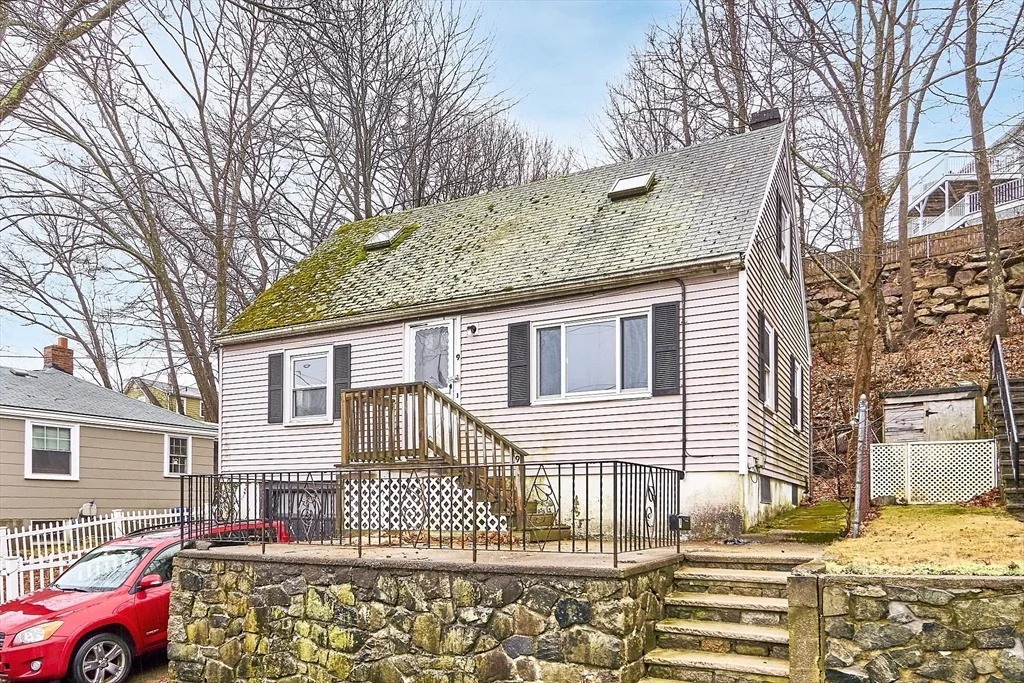 Photo of 9 Intervale Rd