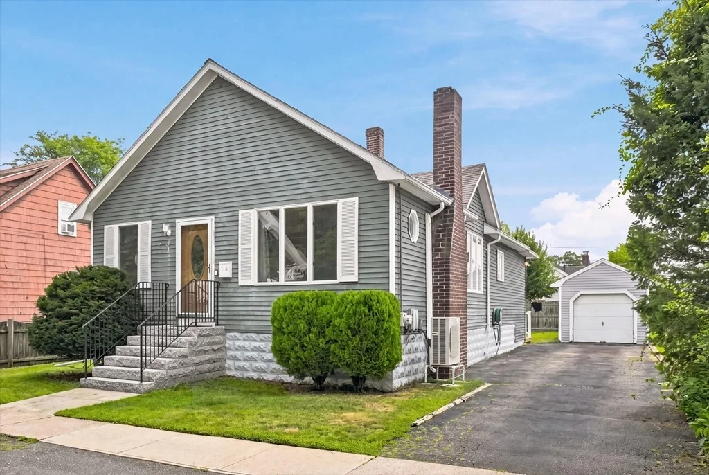 Photo of 32 Glendale Ave