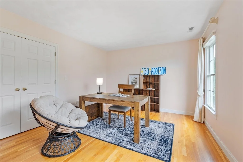 Photo of 33 Nutmeg Ln