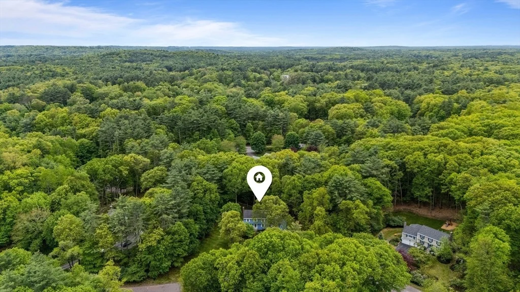 Photo of 8 Lillian Dr