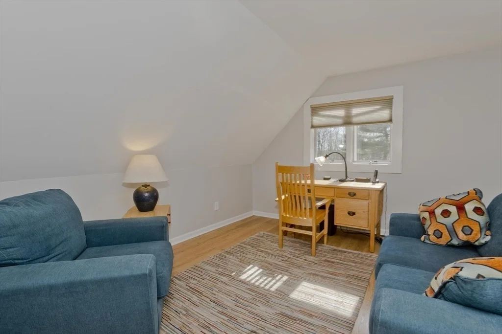 Photo of 80 Amherst Rd