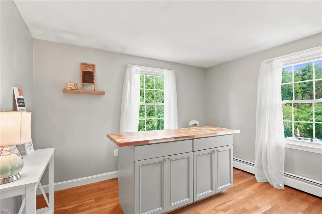 Photo of 67 Surrey Dr