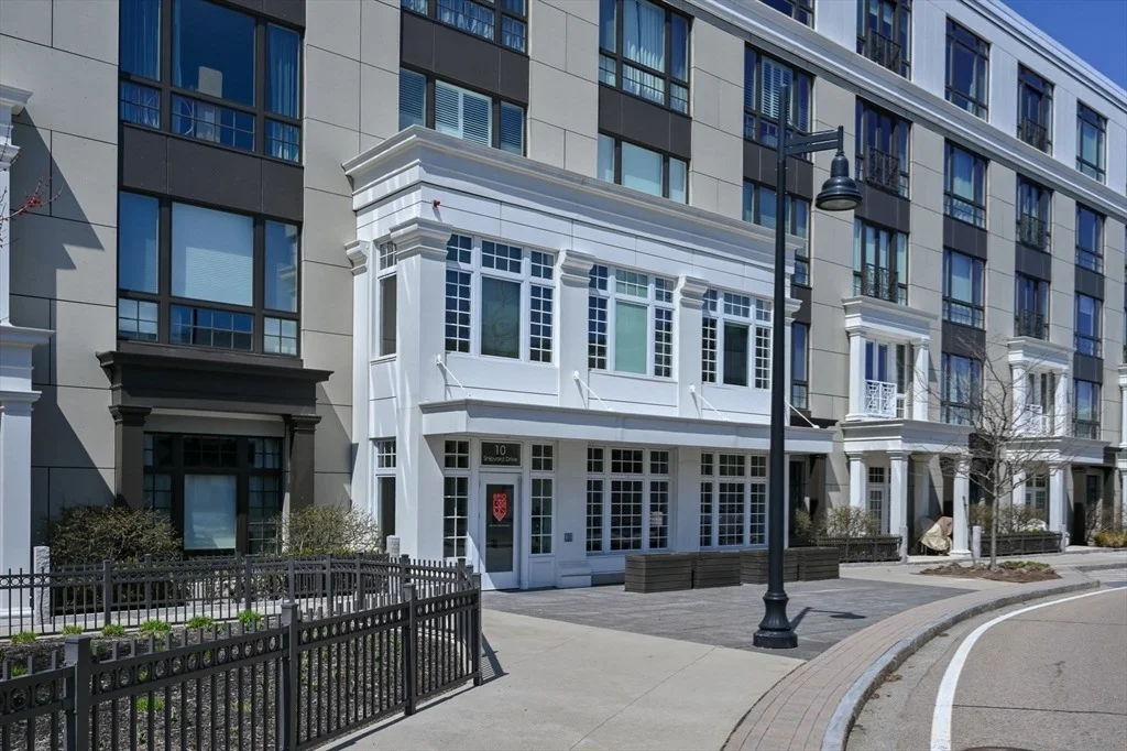 Photo of Unit 402 at 10 Shipyard Drive