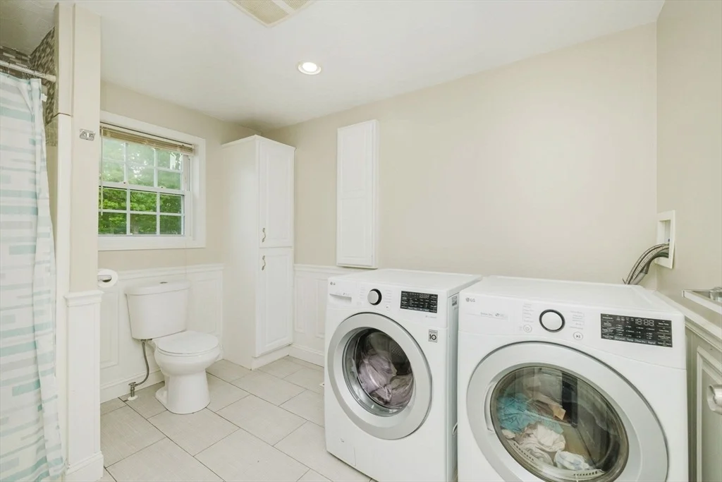 Photo of 160 Willis