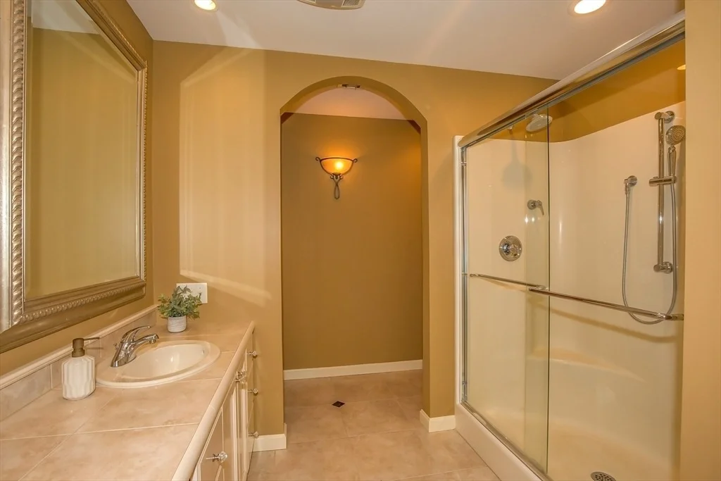 Photo of 41 Christopher Dr