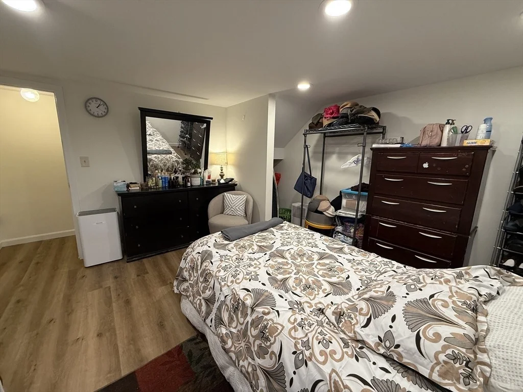 Photo of 287 Bacon St