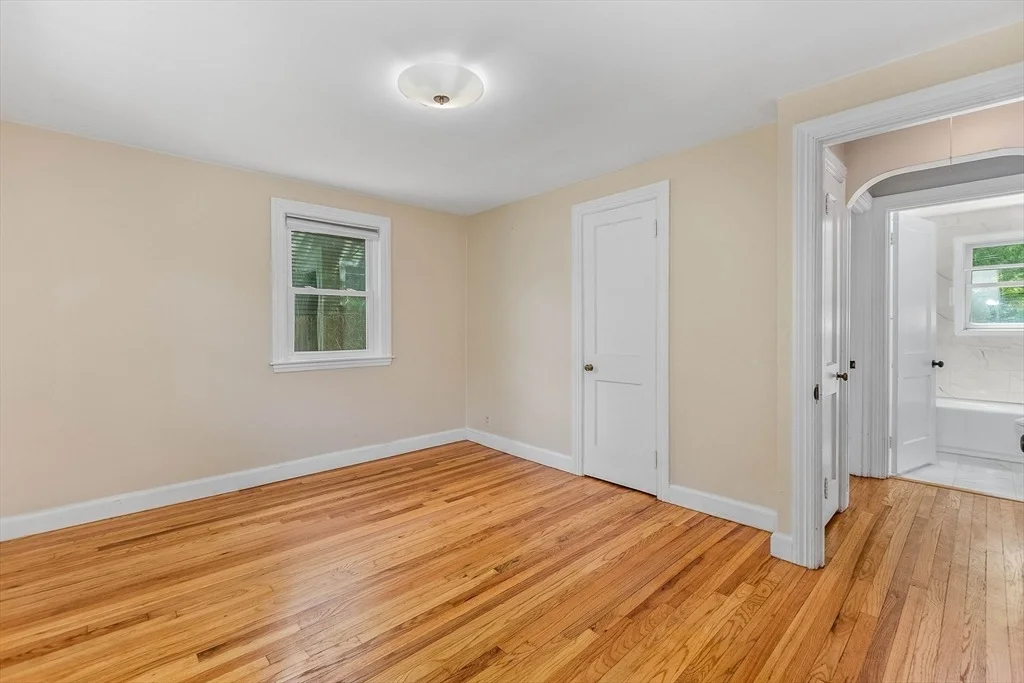Photo of 42 Stoughton Rd