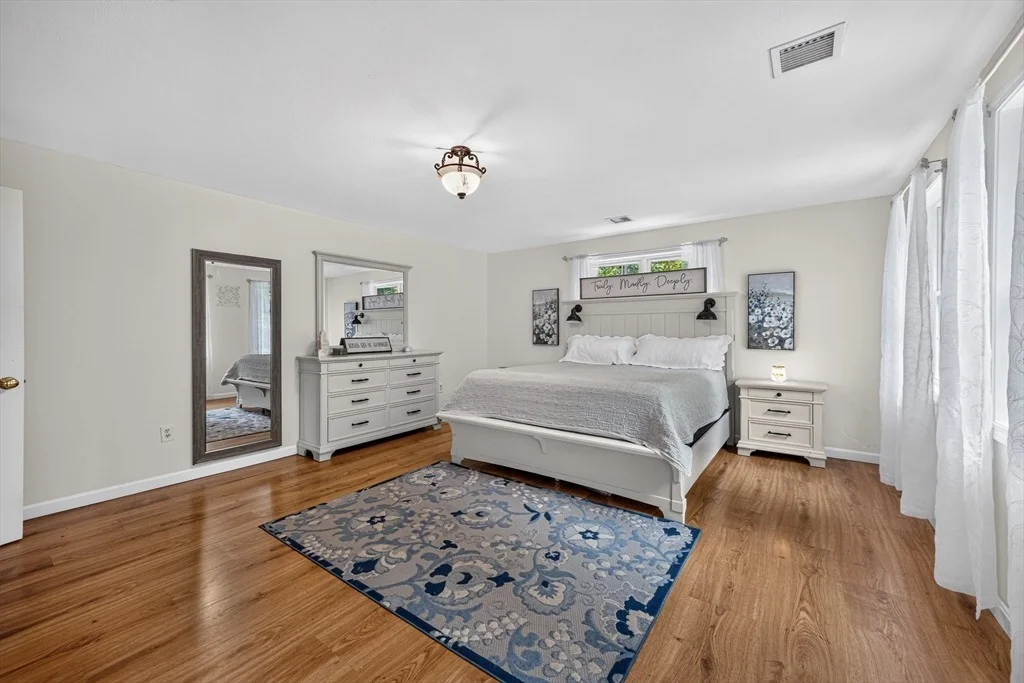 Photo of 165 Pepperell Rd