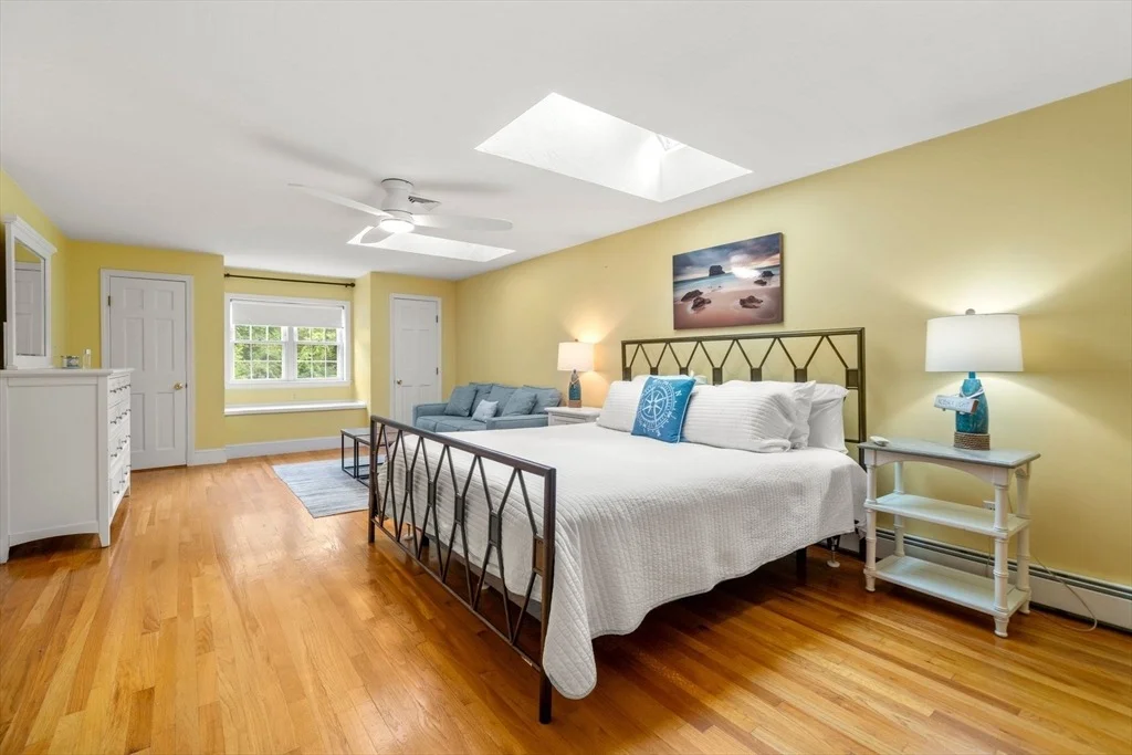 Photo of 359 Holly Rd