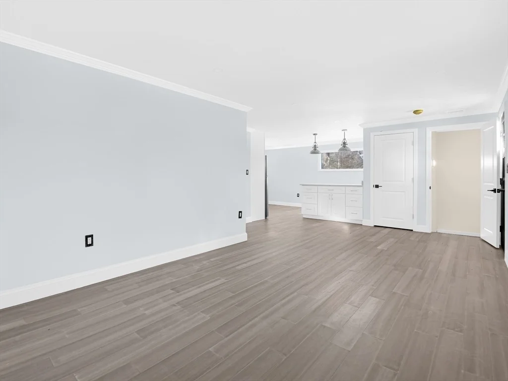 Photo of 41 Flora Rd