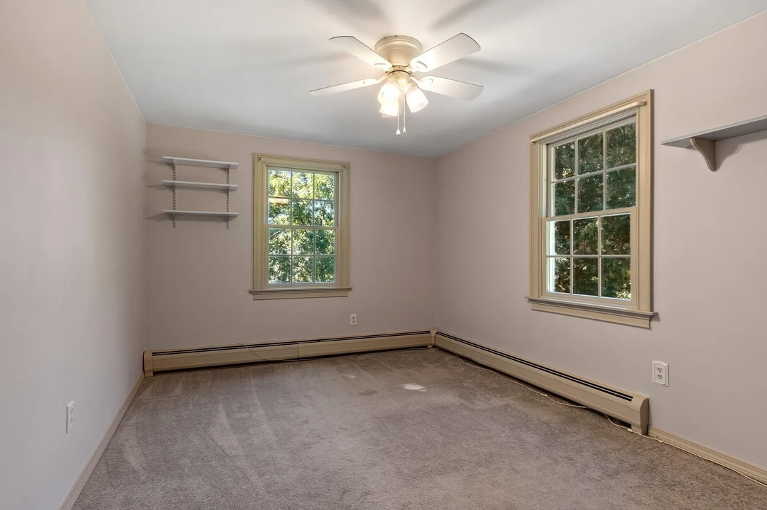 Photo of 58 Gates Ln