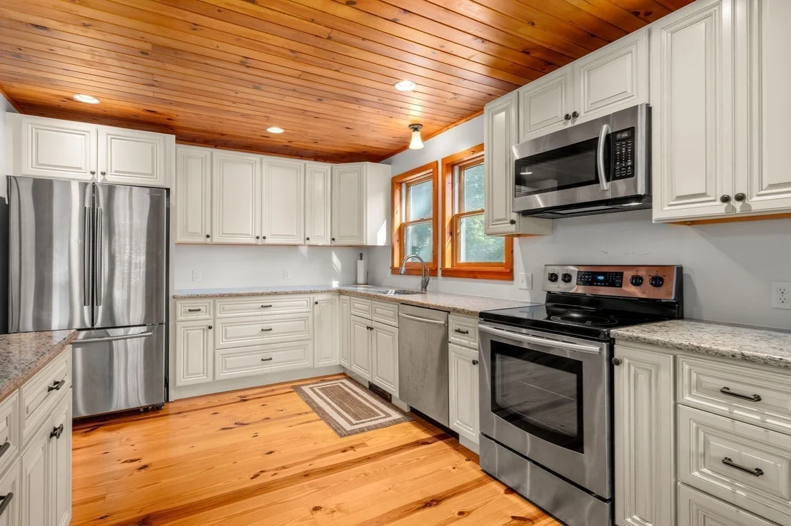 Photo of 10 Klondike Rd